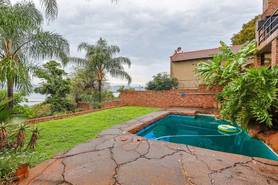 4 Bedroom Property for Sale in Hartbeespoort North West